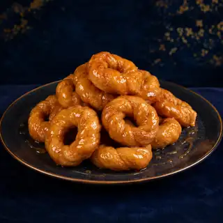 Alkaki da Zuma, pâtisseries haoussa torsadées au miel.
